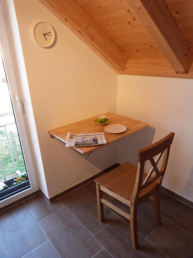 Atelier Im Stadtgarten Direkt In รอทท์ไวล์ ภายนอก รูปภาพ